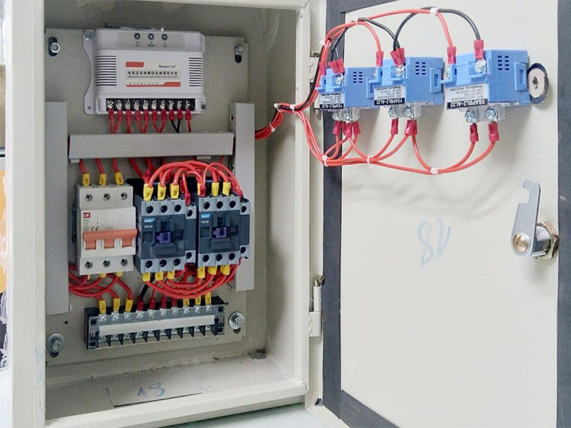 tủ điện công nghiệp 3 pha cấu tạo và ứng dụng thực tiễn